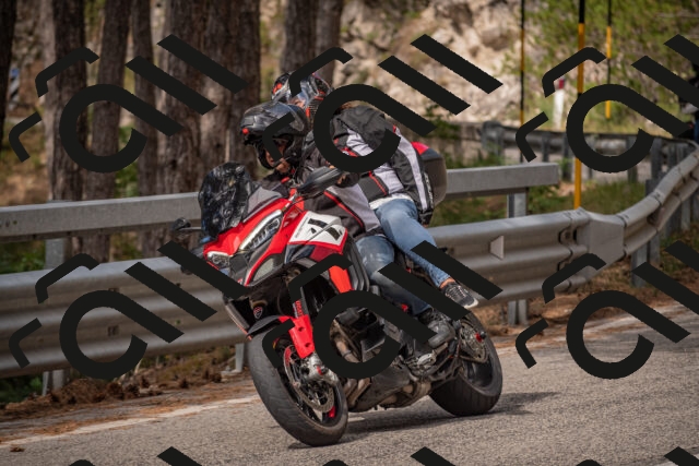 20250727101050-_5001124_am_