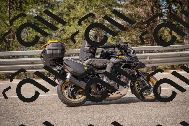 20250727101952-_5001219_am_