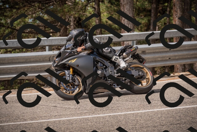 20250727102101-_5001245_am_