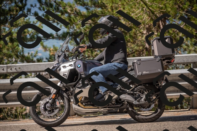 20250727102442-_5001261_am_