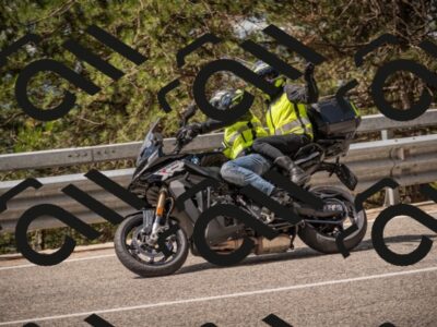 20250727111100-_5002101_am_