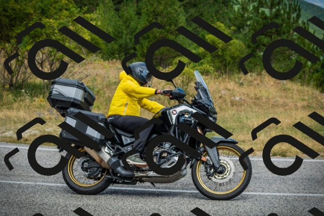 202507271052-DSC09279_c1_