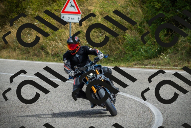 202507271057-DSC09409_c1_