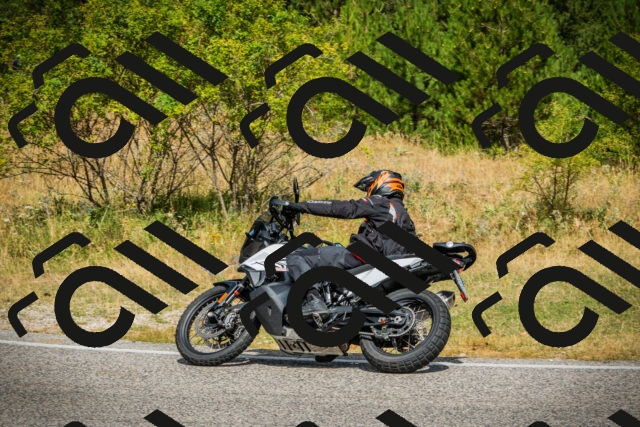 202507271058-DSC09451_c1_