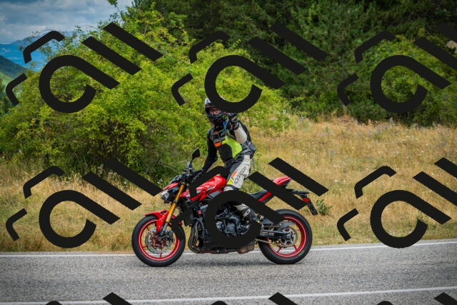 202507271137-DSC00357_c1_