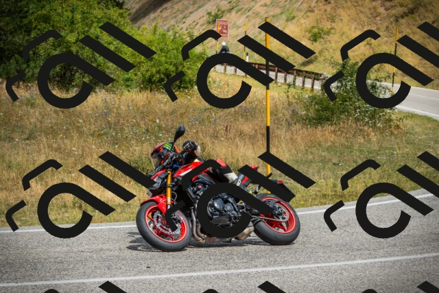 202507271154-DSC00997_c1_