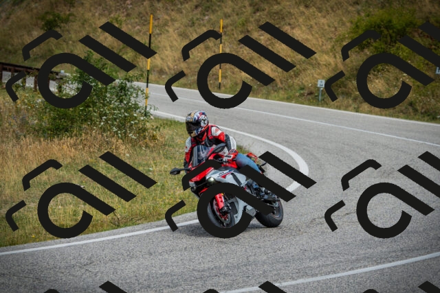 202507271156-DSC01068_c1_