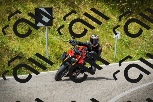 202507271158-DSC01172_c1_