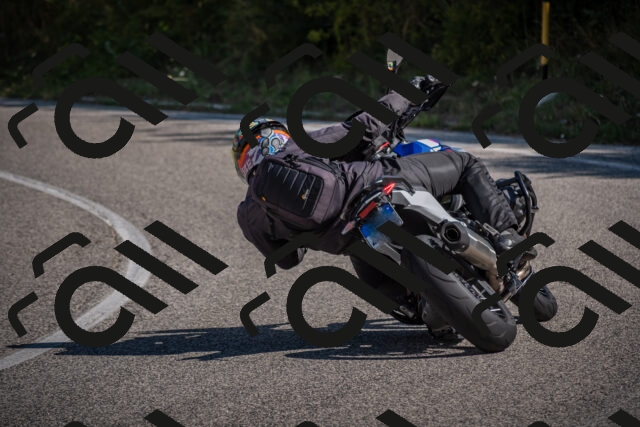 20250802101051-_5004379_am_