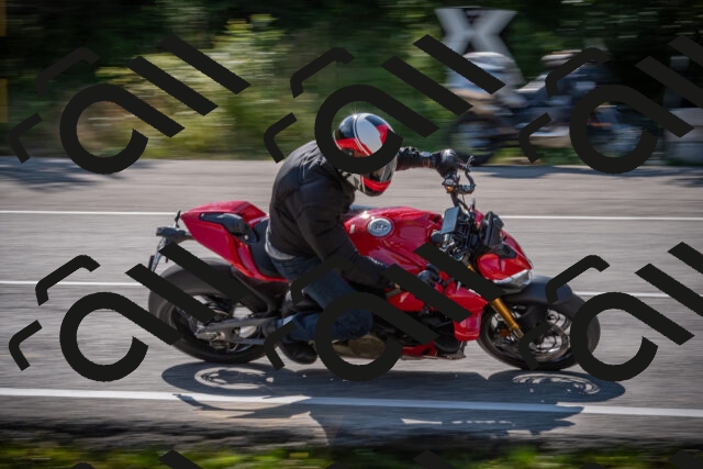 20250802101159-_5004390_am_