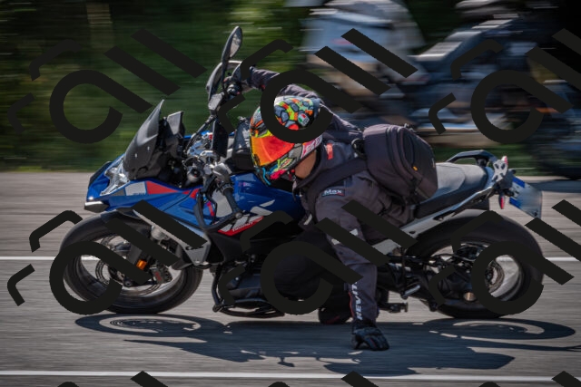 20250802101218-_5004401_am_