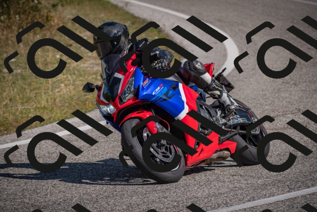 20250802101514-_5004434_am_