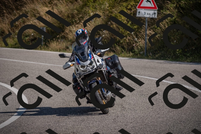 20250802101555-_5004439_am_