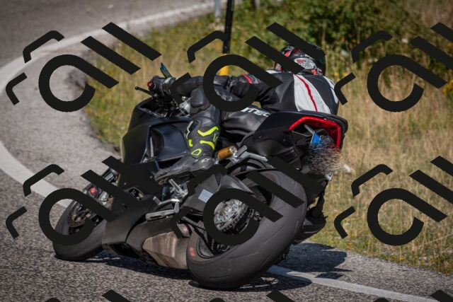 20250802101603-_5004448_am_