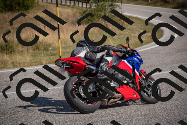 20250802101650-_5004465_am_