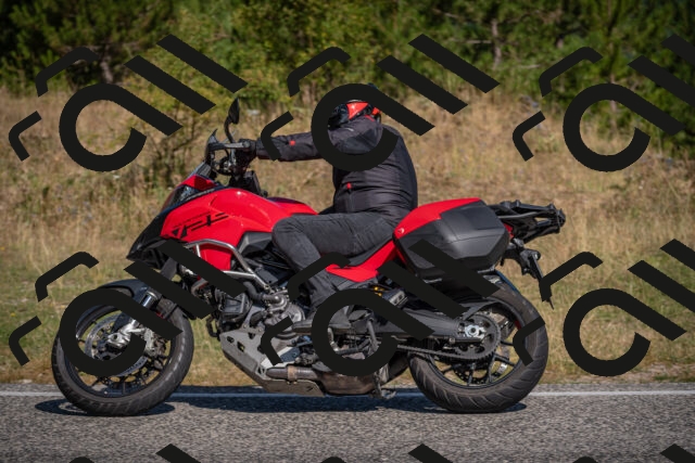 20250802101721-_5004484_am_