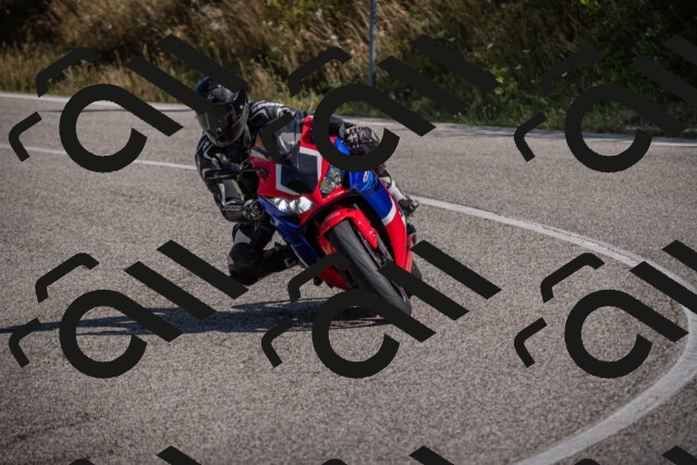 20250802101728-_5004486_am_