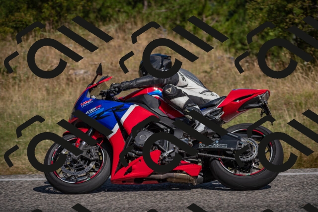 20250802101729-_5004489_am_