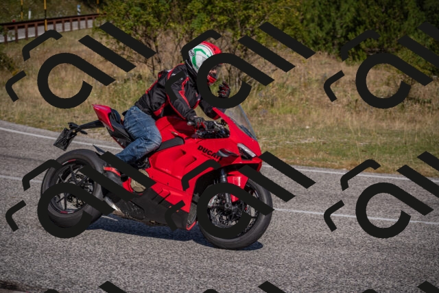 20250802101830-_5004498_am_