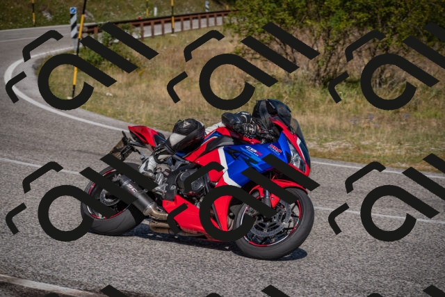 20250802101845-_5004506_am_