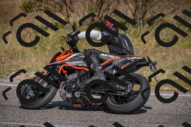 20250802101945-_5004514_am_