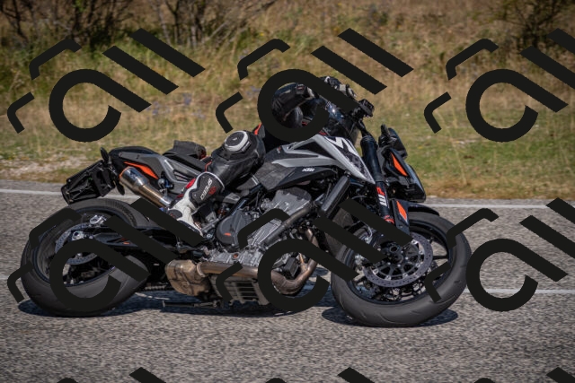 20250802102105-_5004523_am_