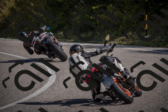 20250802102106-_5004529_am_