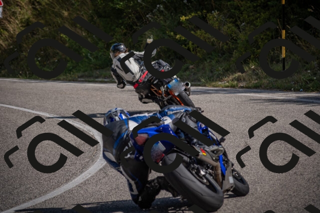 20250802102107-_5004532_am_