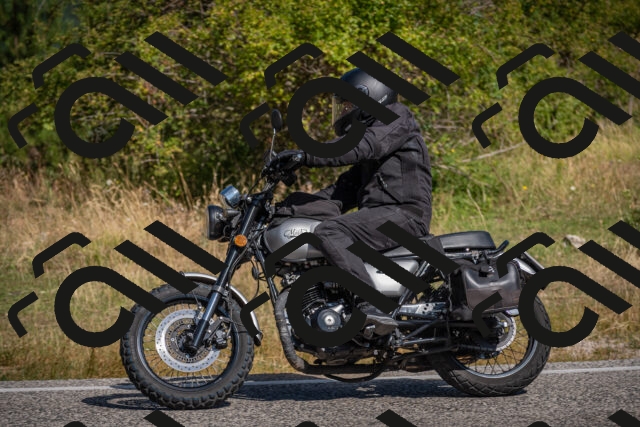 20250802102243-_5004555_am_