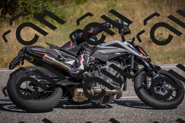 20250802102324-_5004560_am_