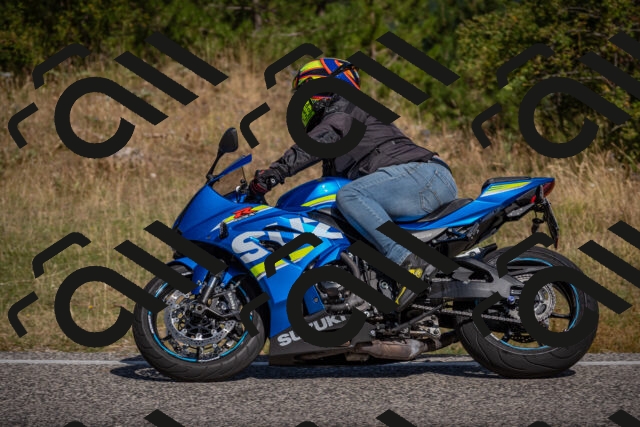 20250802102500-_5004579_am_