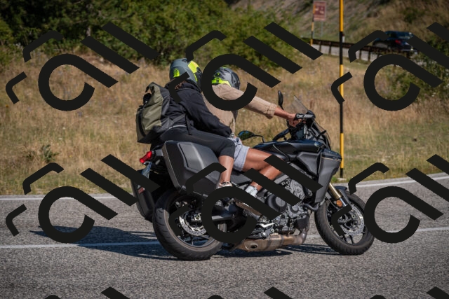 20250802102803-_5004601_am_