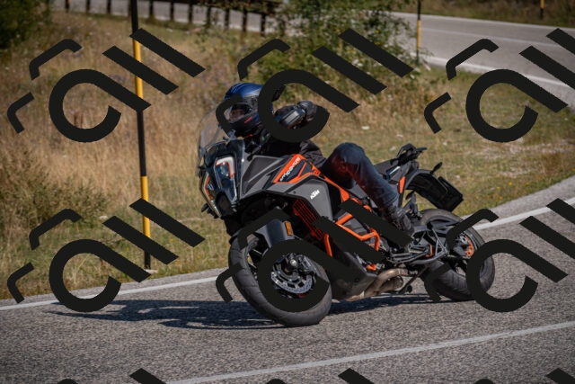 20250802102828-_5004608_am_