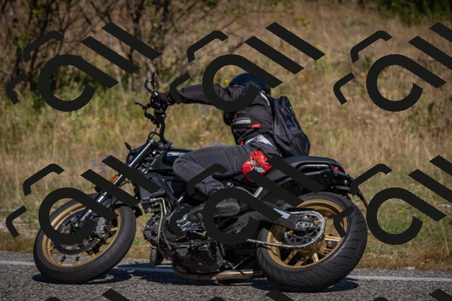 20250802103036-_5004622_am_