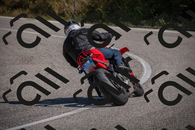 20250802103614-_5004651_am_