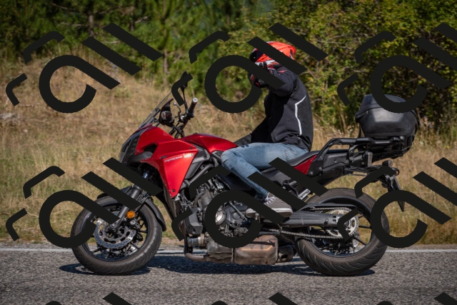 20250802104155-_5004663_am_