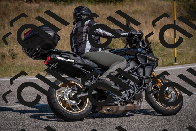 20250802104952-_5004751_am_