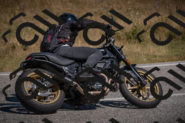 20250802105034-_5004762_am_