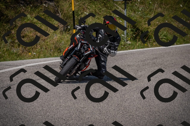 20250802105140-_5004769_am_