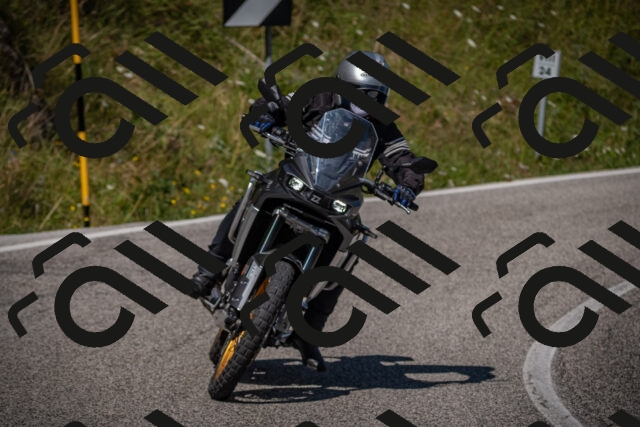 20250802105344-_5004788_am_