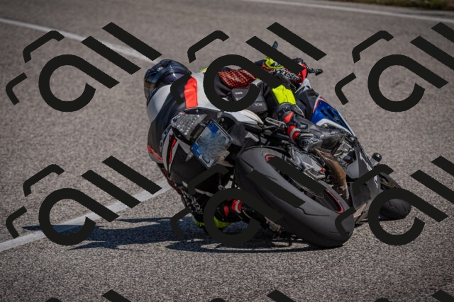 20250802105355-_5004797_am_