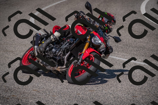 20250802105403-_5004802_am_