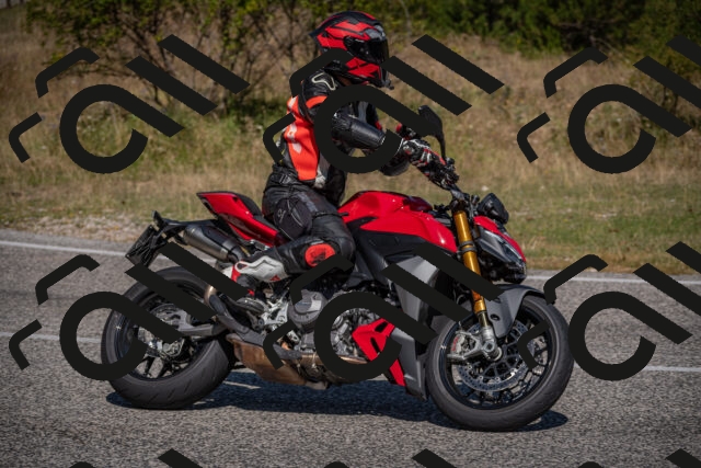 20250802105830-_5004837_am_