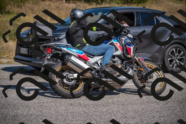 20250802105900-_5004841_am_