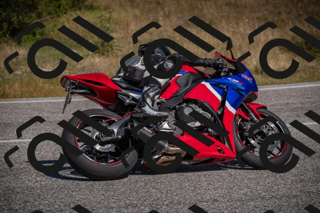 20250802105905-_5004844_am_