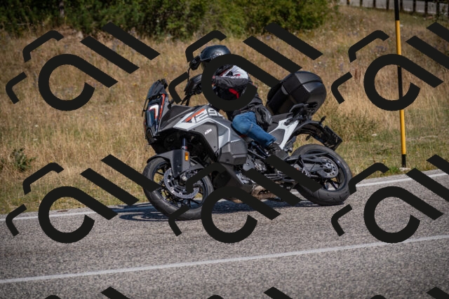 20250802110203-_5004879_am_