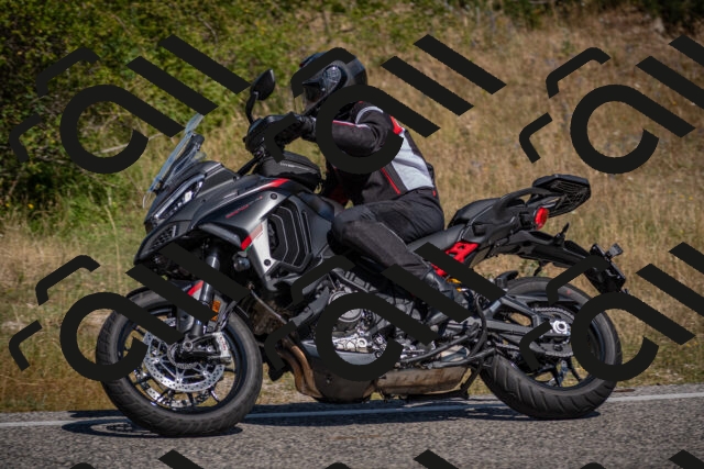 20250802110206-_5004884_am_