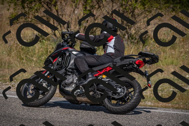 20250802110207-_5004886_am_