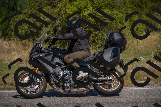 20250802110210-_5004889_am_