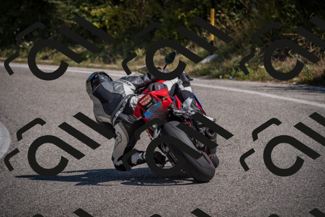 20250802110217-_5004895_am_